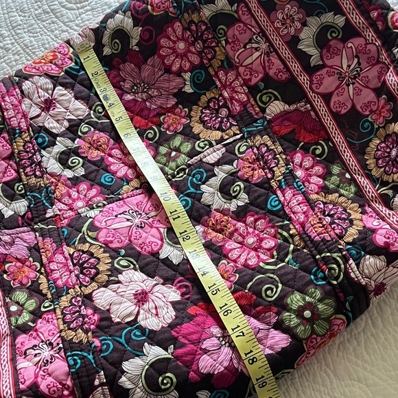 Vera Bradley Quilted Duffle Bag Mod Floral Pink Brown 22" Top Zipper Travel - Picture 12 of 14